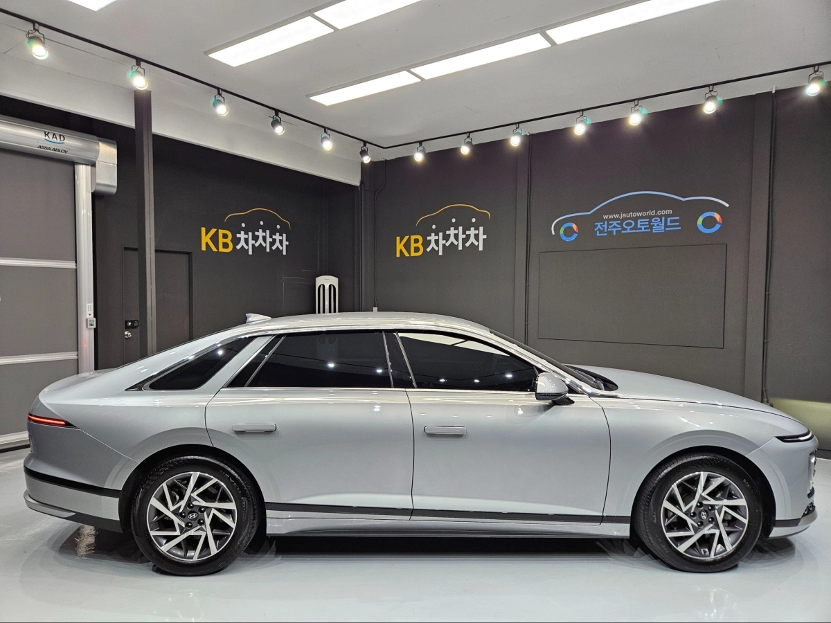 HYUNDAI GRANDEUR GN7