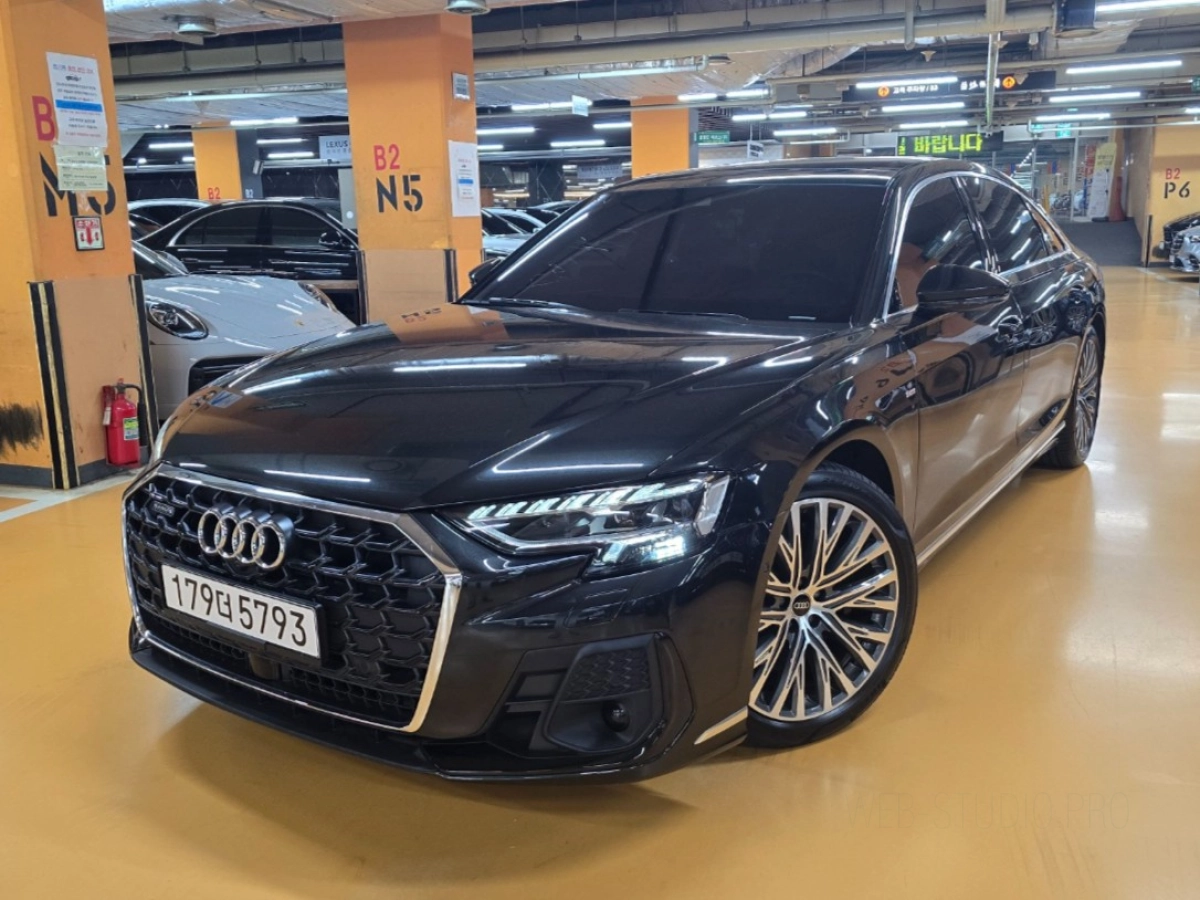 AUDI A8 D5