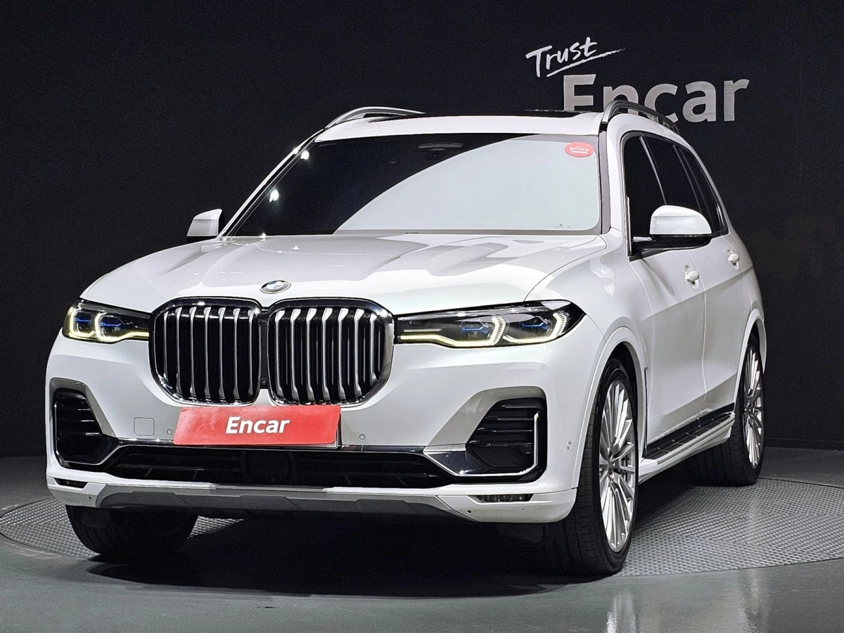 BMW X7 G07  2020