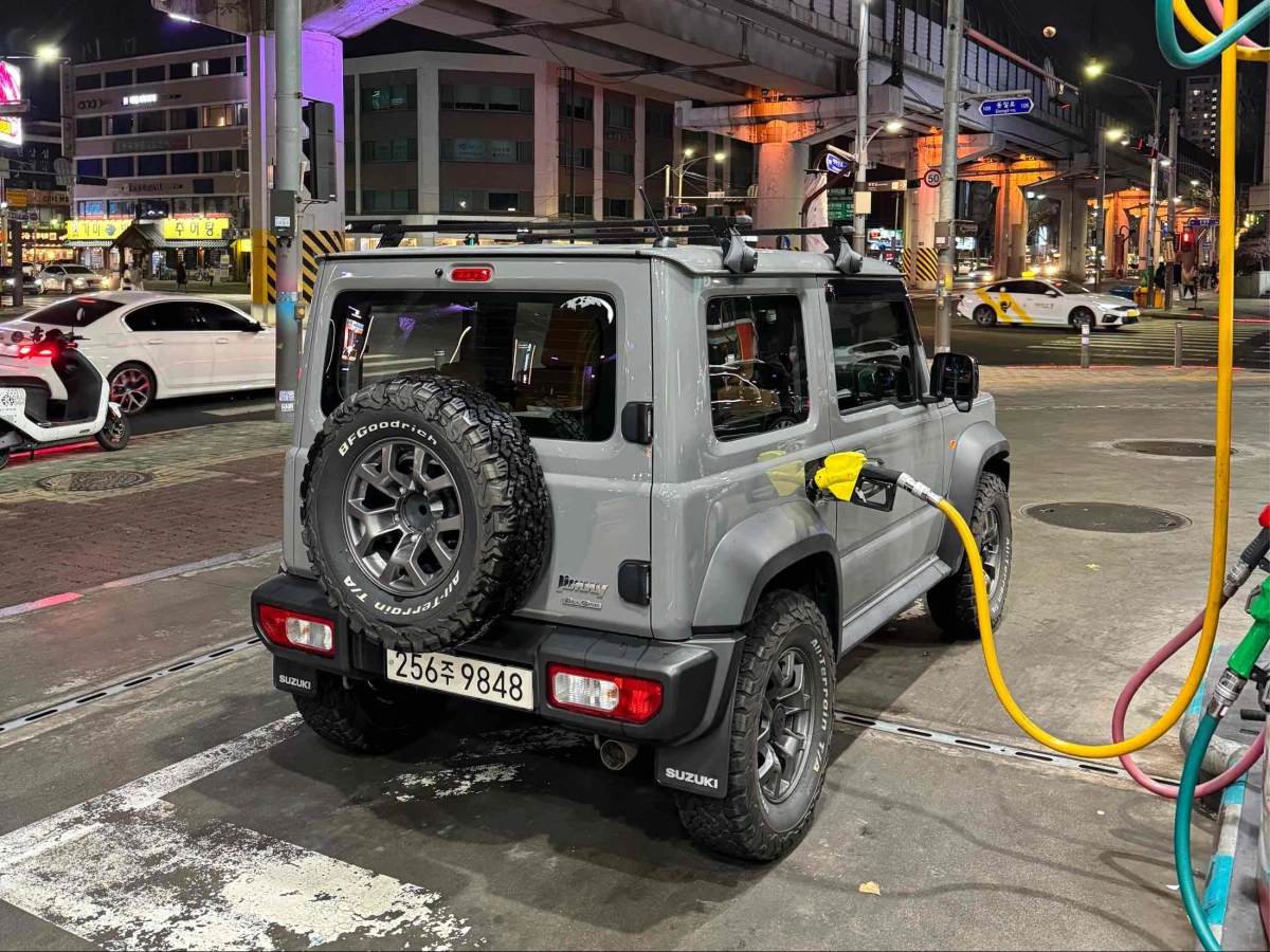 SUZUKI JIMNY