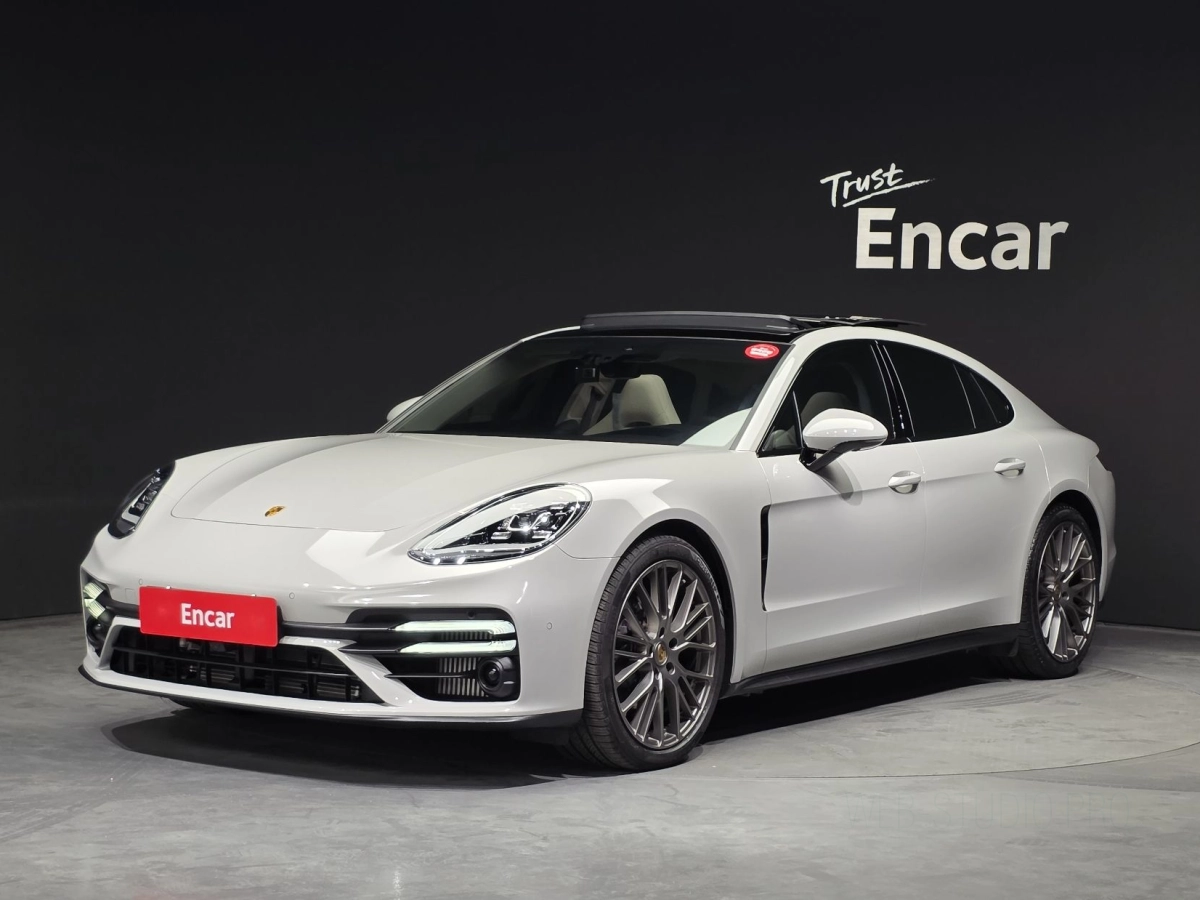 PORSCHE PANAMERA 971