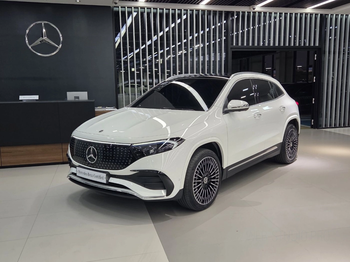 MERCEDES BENZ EQA H243