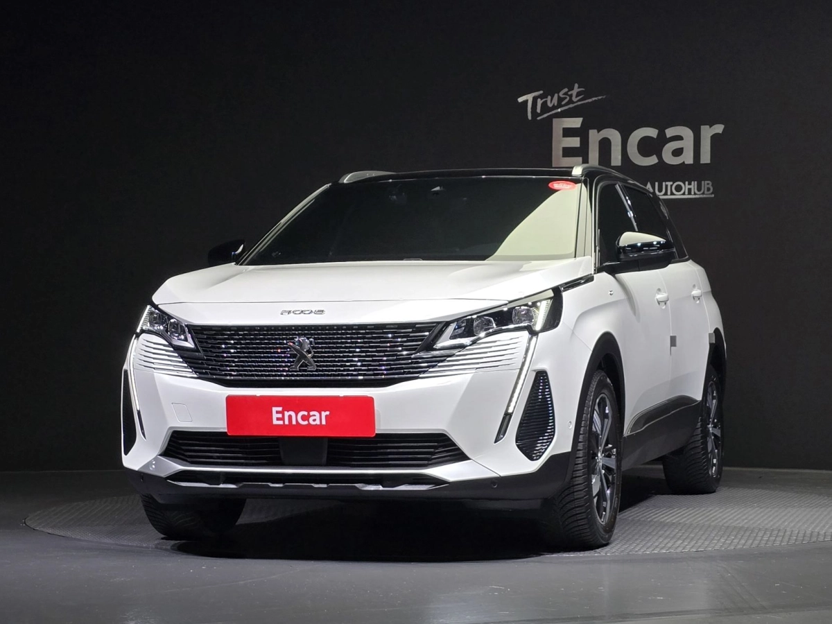 PEUGEOT 5008