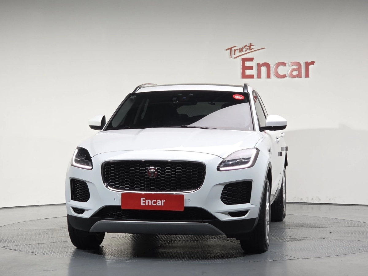 JAGUAR E-PACE