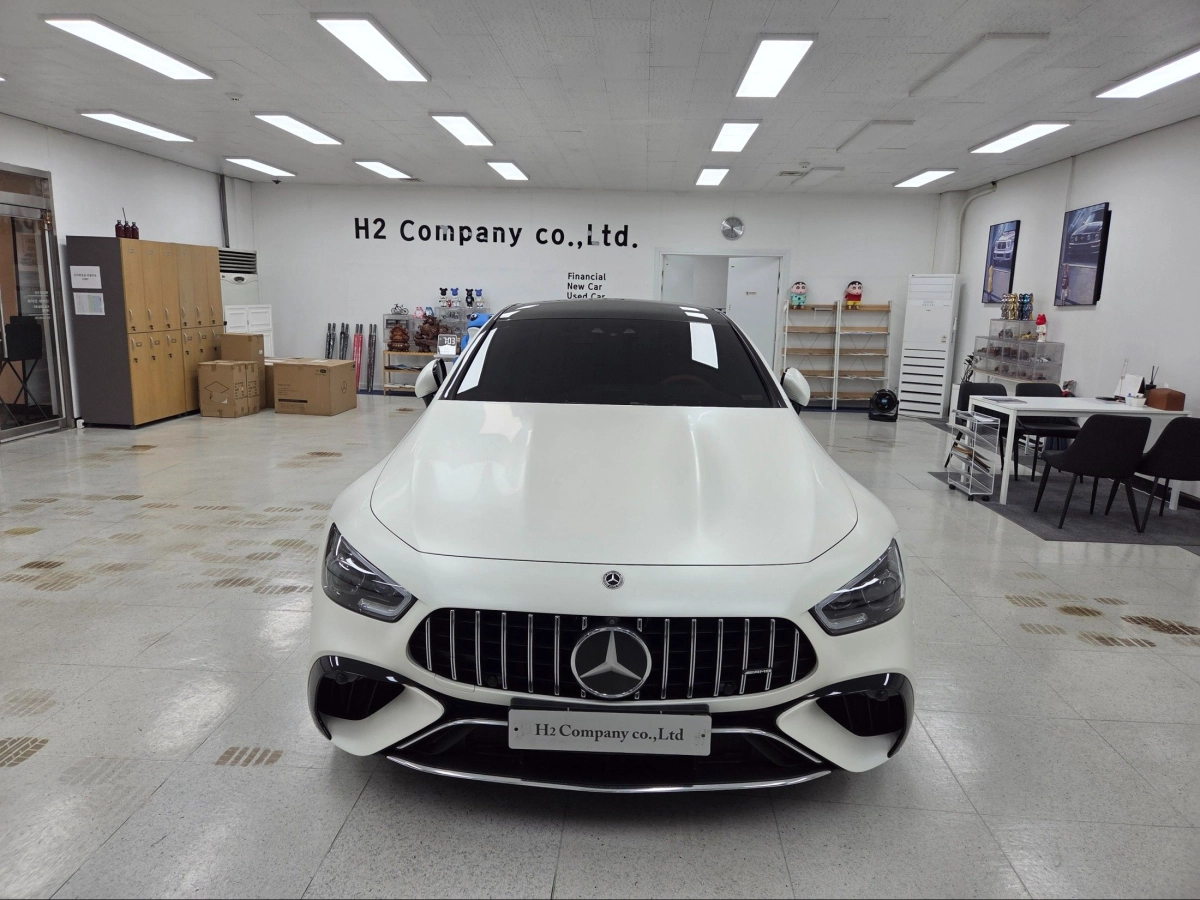 MERCEDES BENZ AMG GT