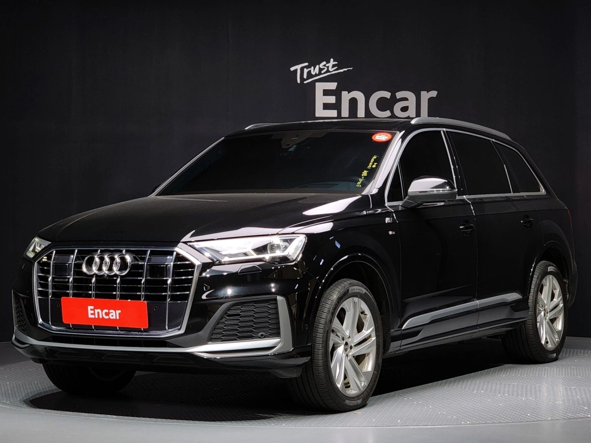 AUDI Q7 4M