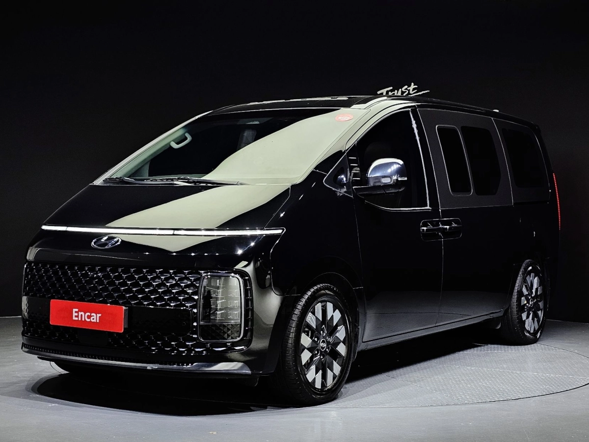 HYUNDAI STARIA 2022