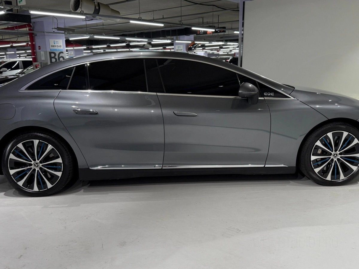 MERCEDES BENZ EQE V295