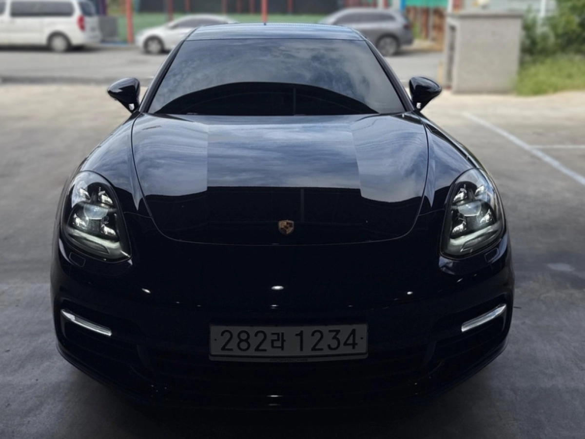 PORSCHE PANAMERA 971
