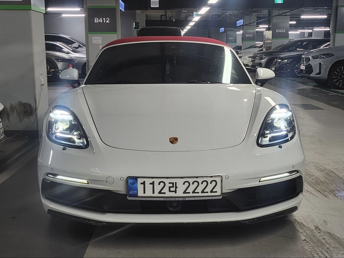 PORSCHE 718 BOXSTER