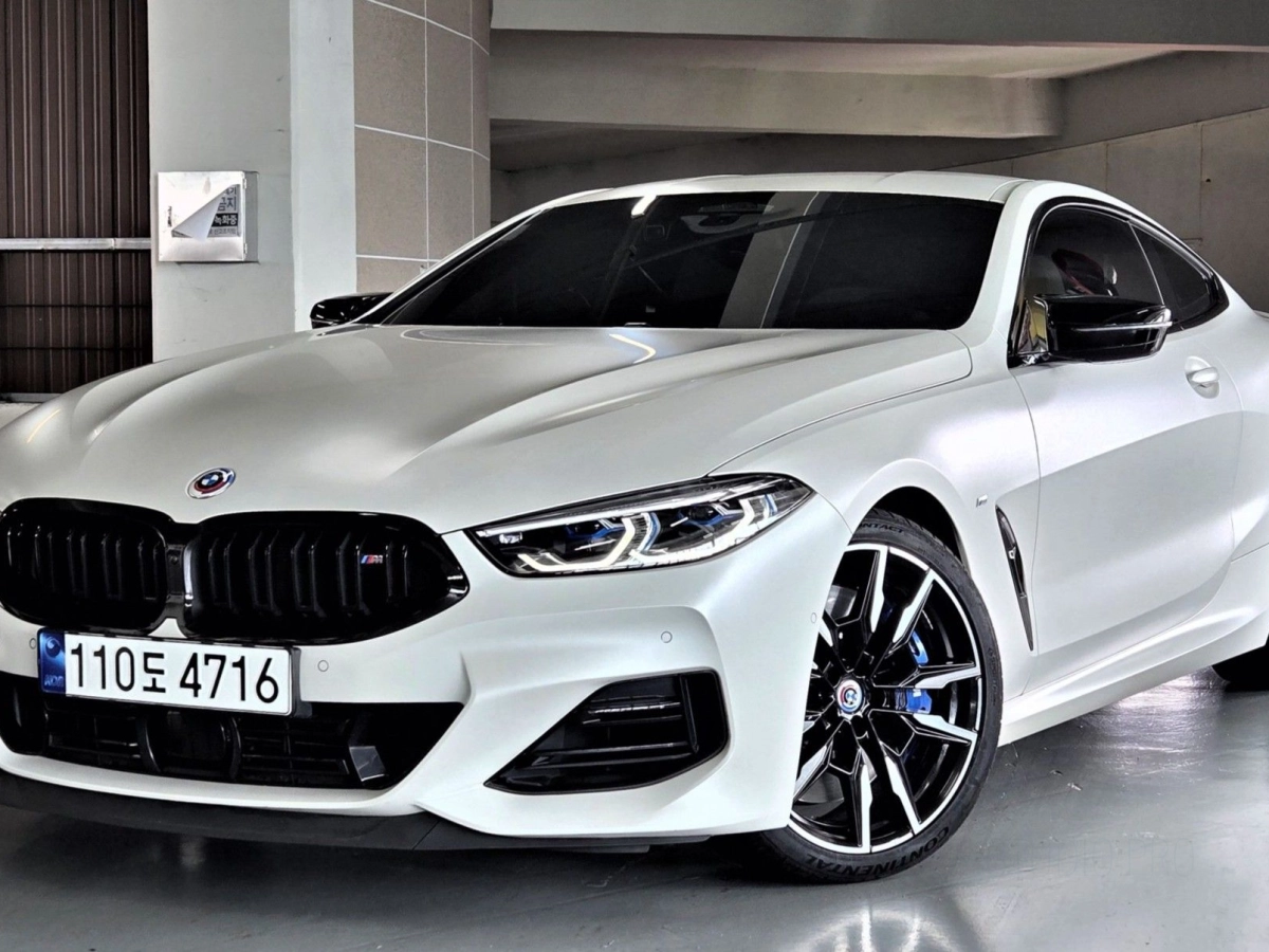 BMW 8-SERIES G15 2023