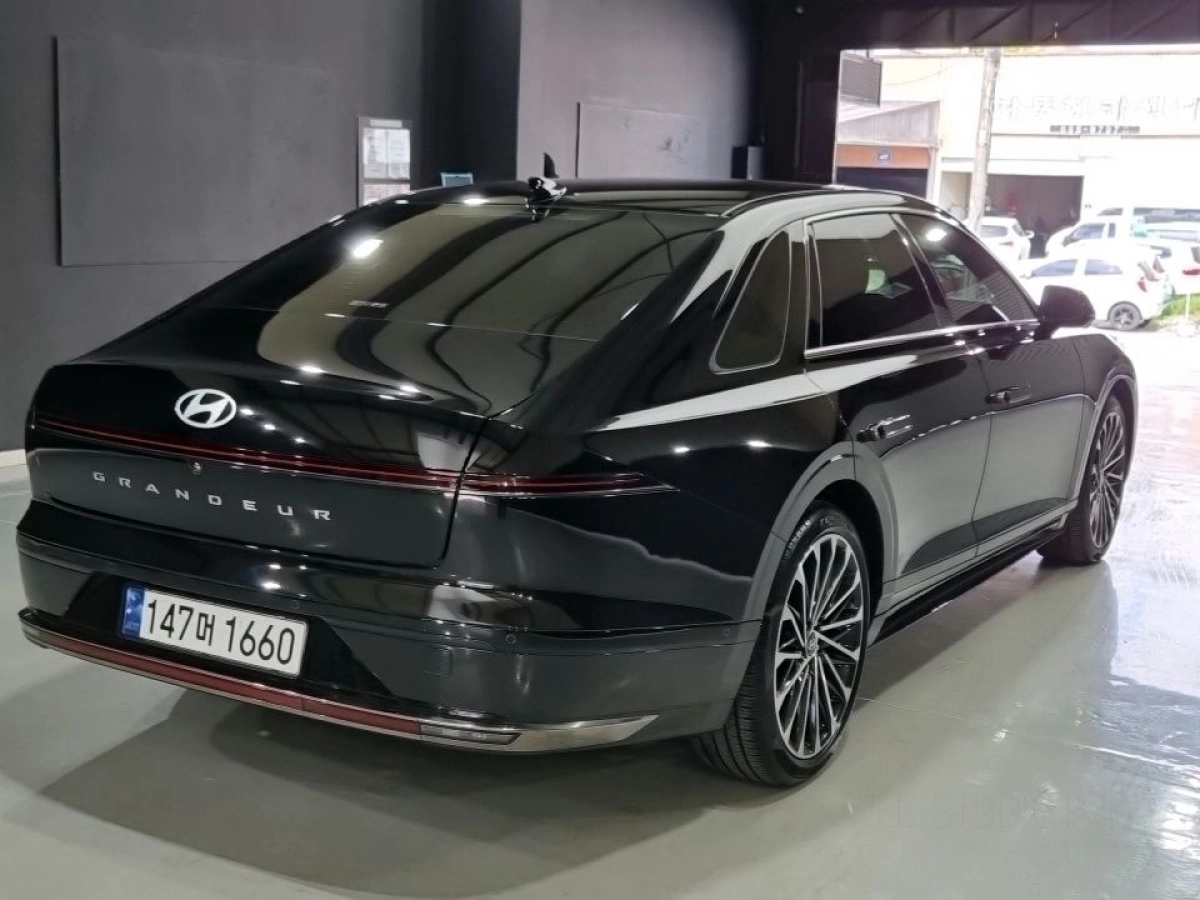 HYUNDAI GRANDEUR HYBRID GN7