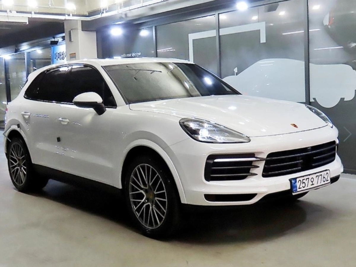 PORSCHE CAYENNE PO536