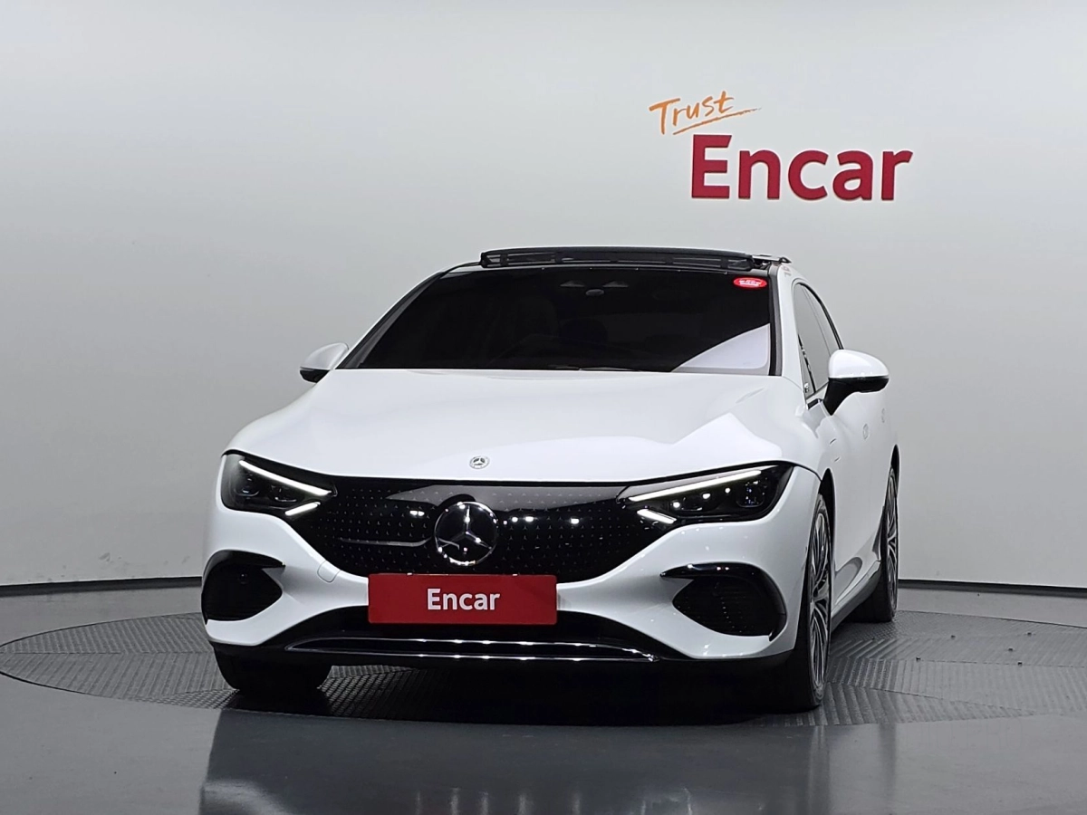 MERCEDES BENZ EQE V295