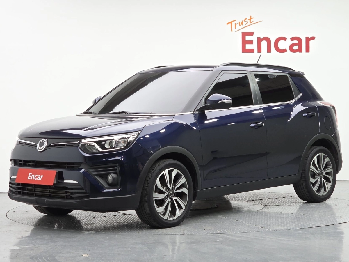SSANGYONG TIVOLI VERY NEW