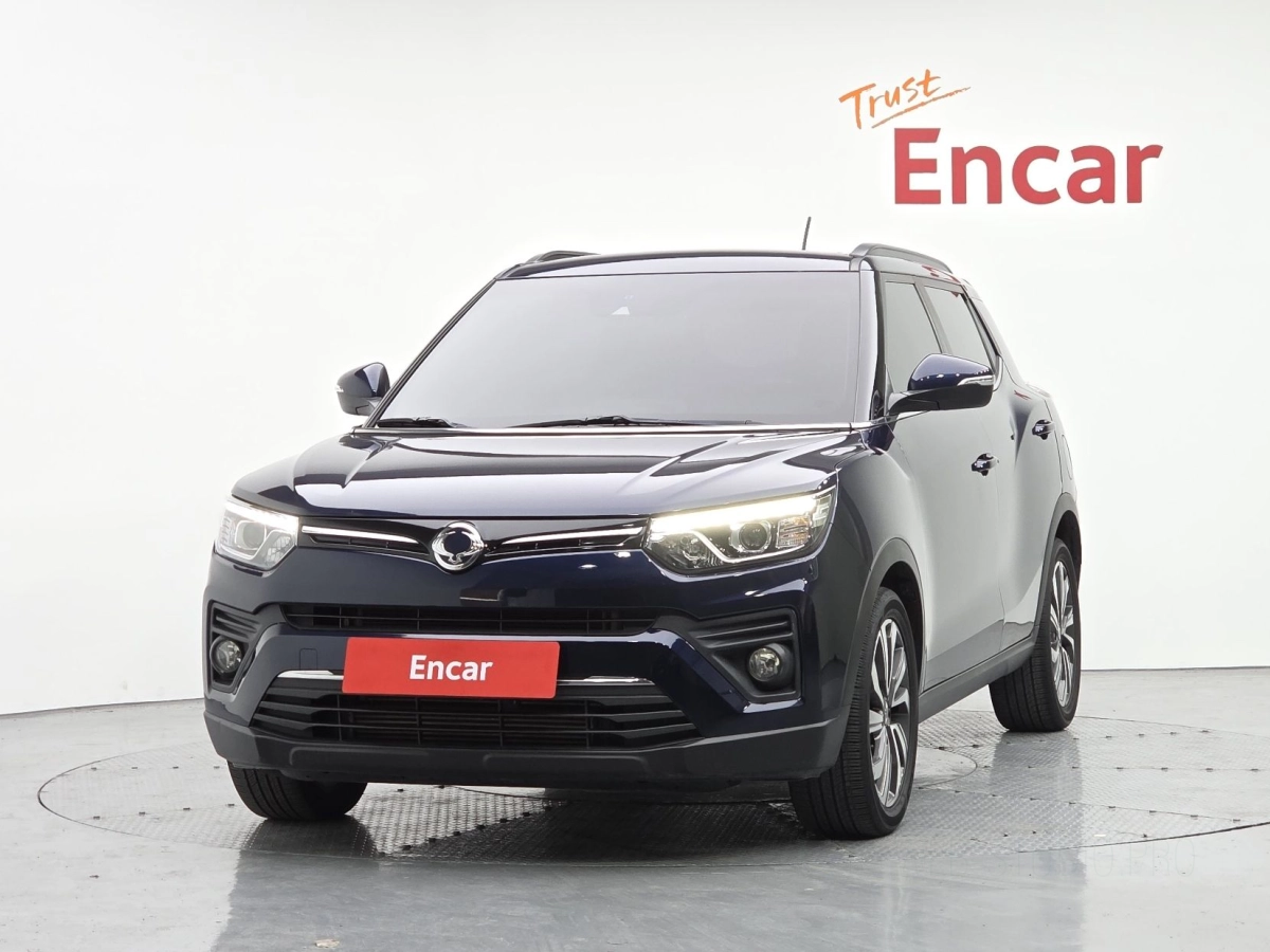 SSANGYONG TIVOLI VERY NEW