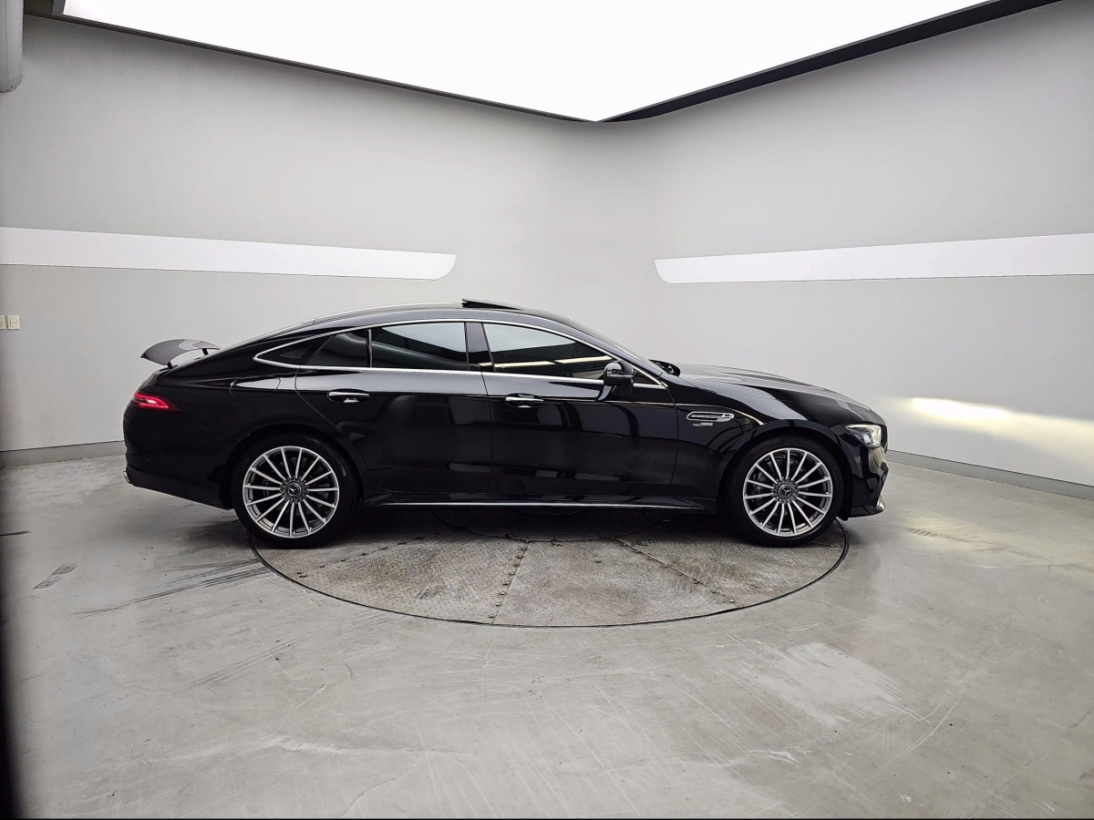 MERCEDES BENZ AMG GT