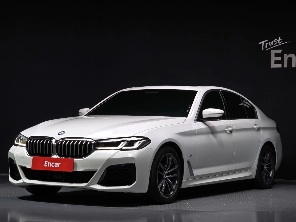 BMW 5-SERIES G30 2020