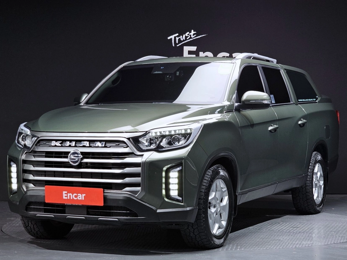 SSANGYONG REXTON SPORTS CAR