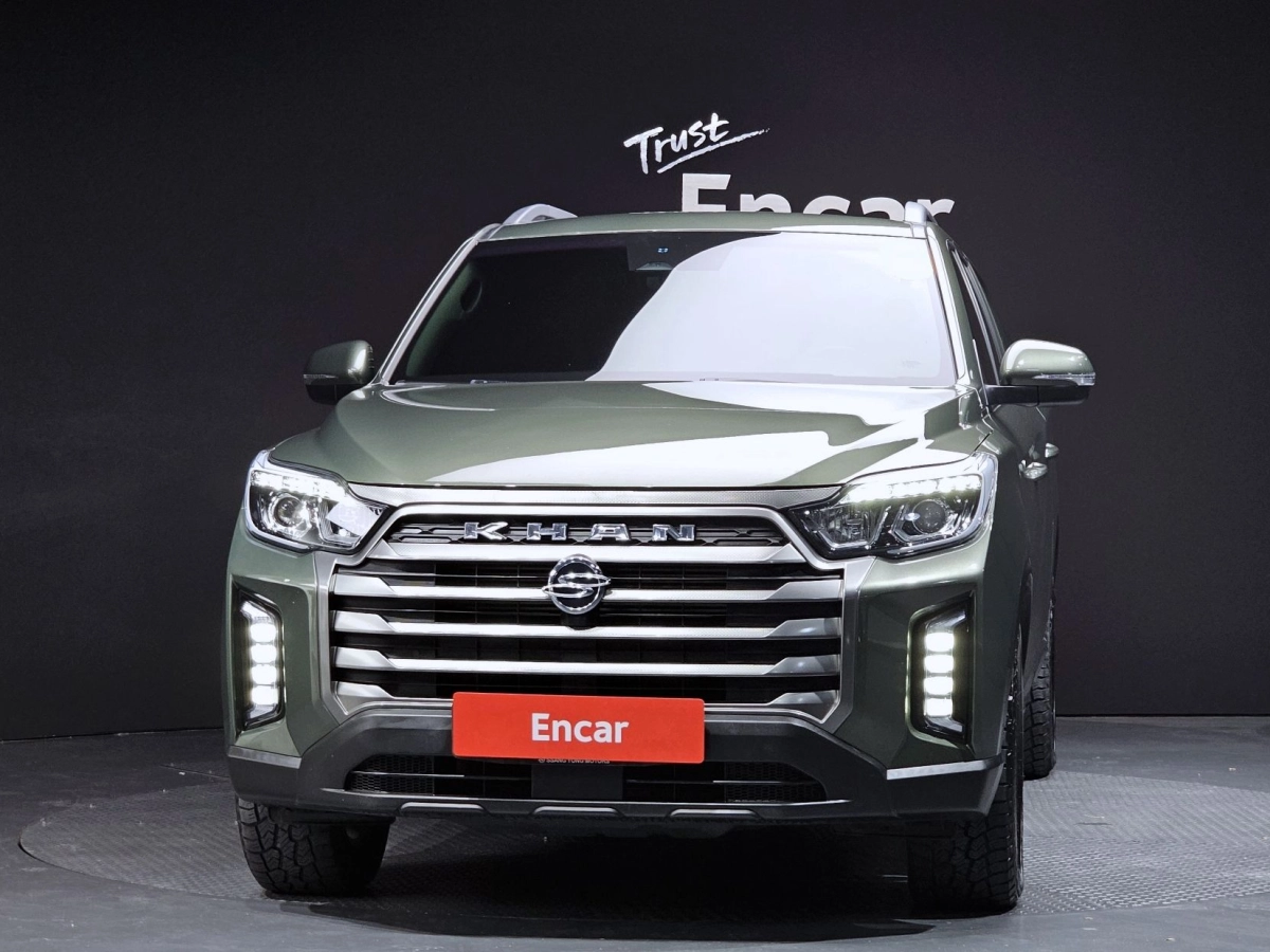 SSANGYONG REXTON SPORTS CAR