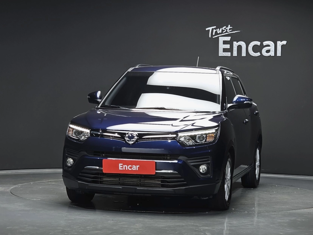 SSANGYONG TIVOLI VERY NEW