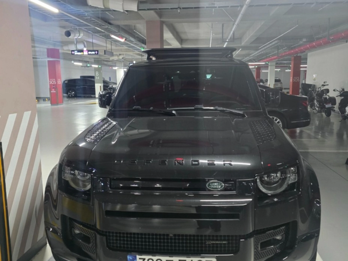 LAND ROVER DEFENDER L663 2023