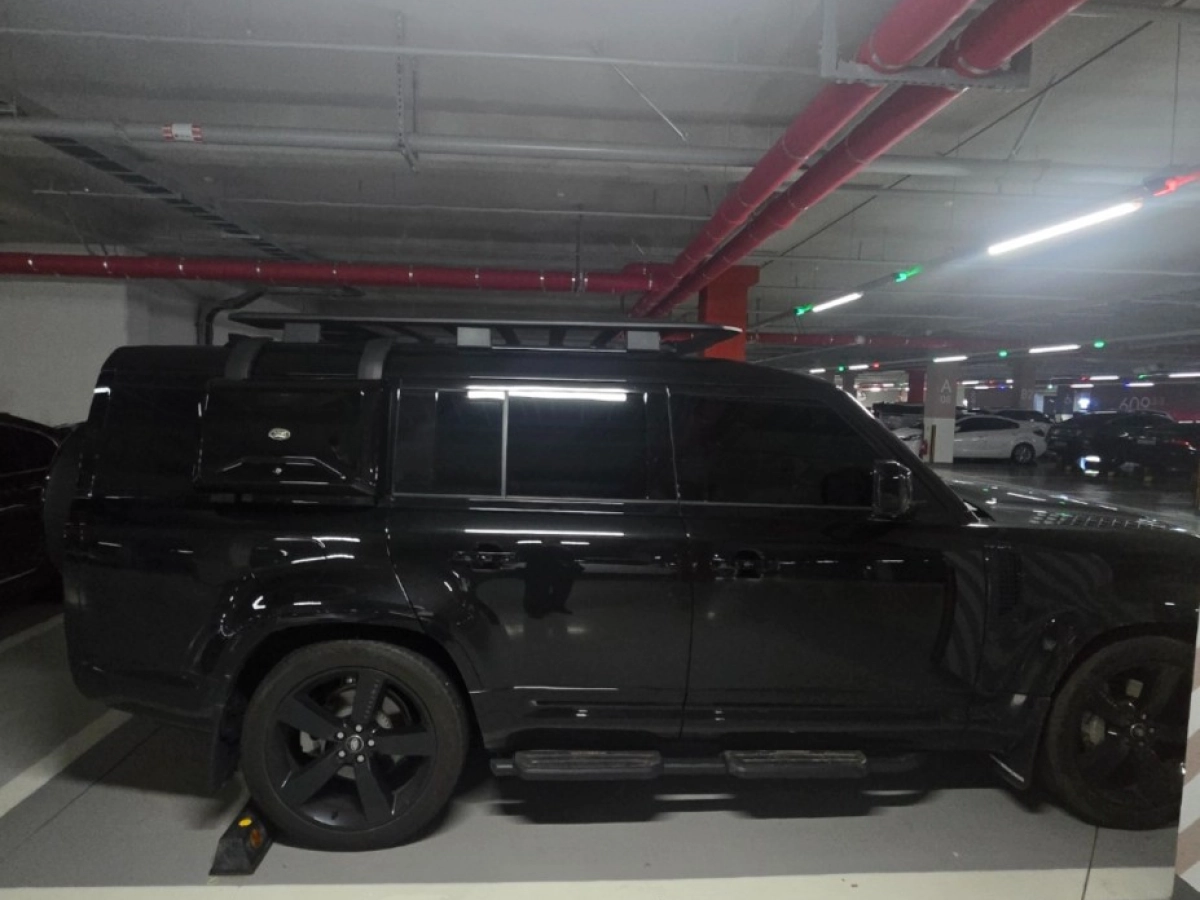 LAND ROVER DEFENDER L663