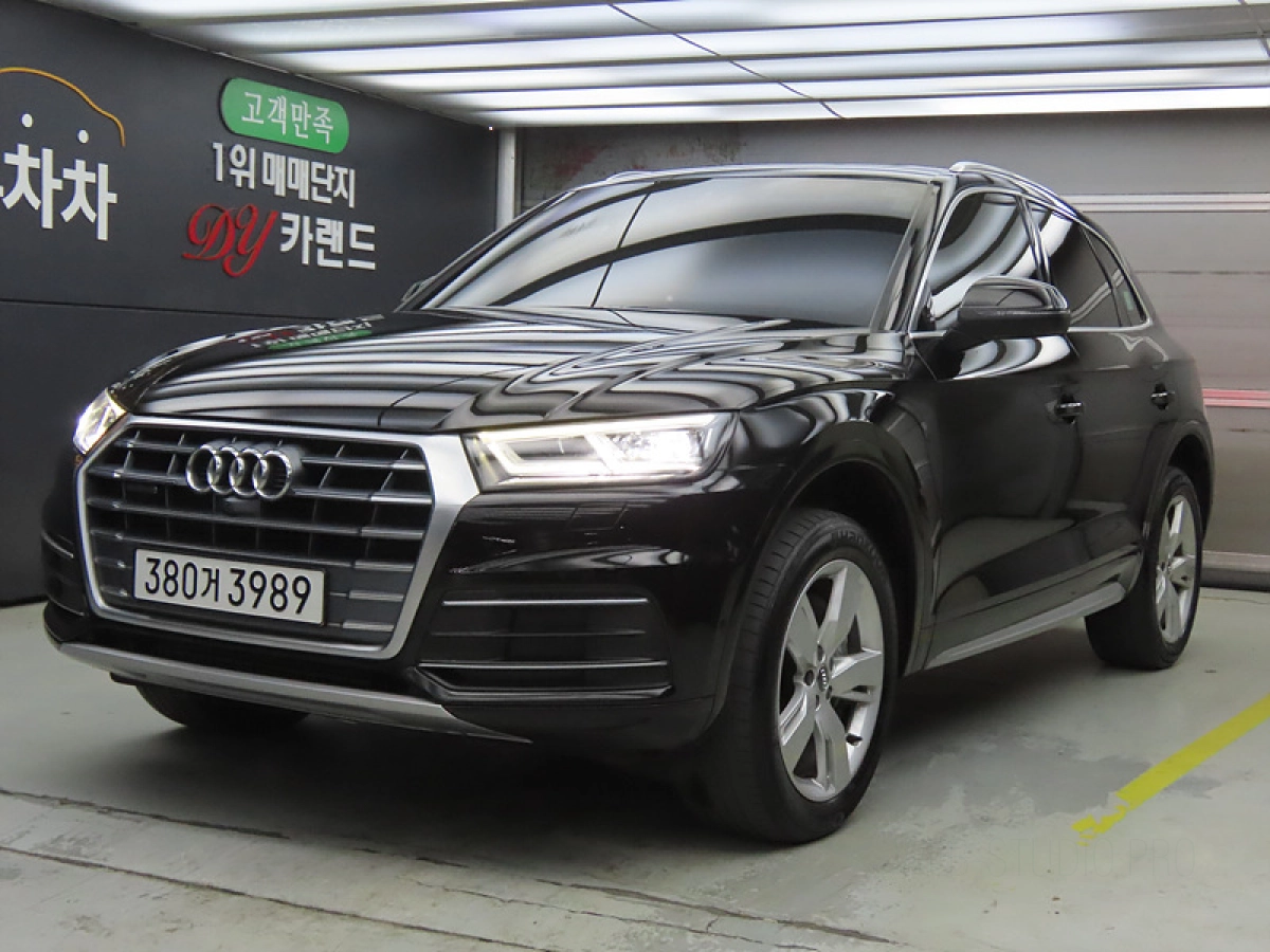 AUDI Q5 FY