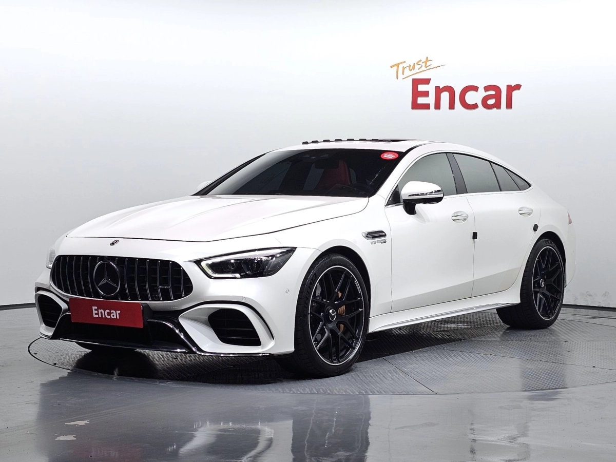MERCEDES BENZ AMG GT  2020