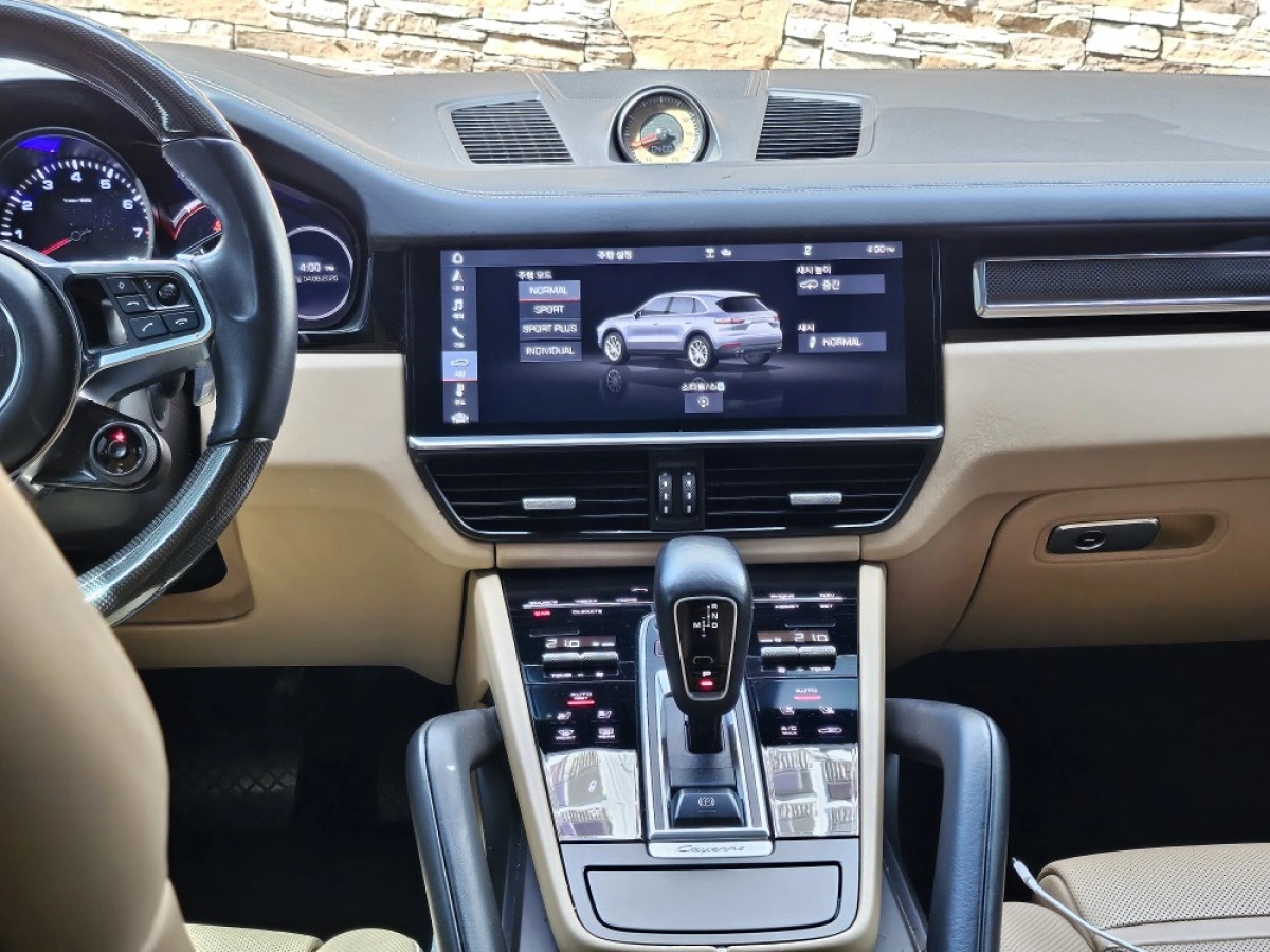 PORSCHE CAYENNE PO536