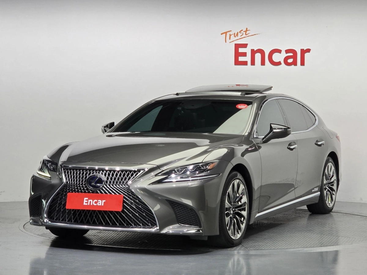 LEXUS LS500H JTHEYLGF0L5001794 2020