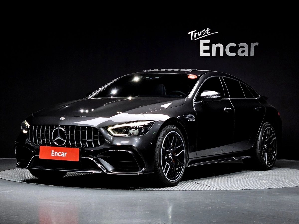 MERCEDES BENZ AMG GT  2019