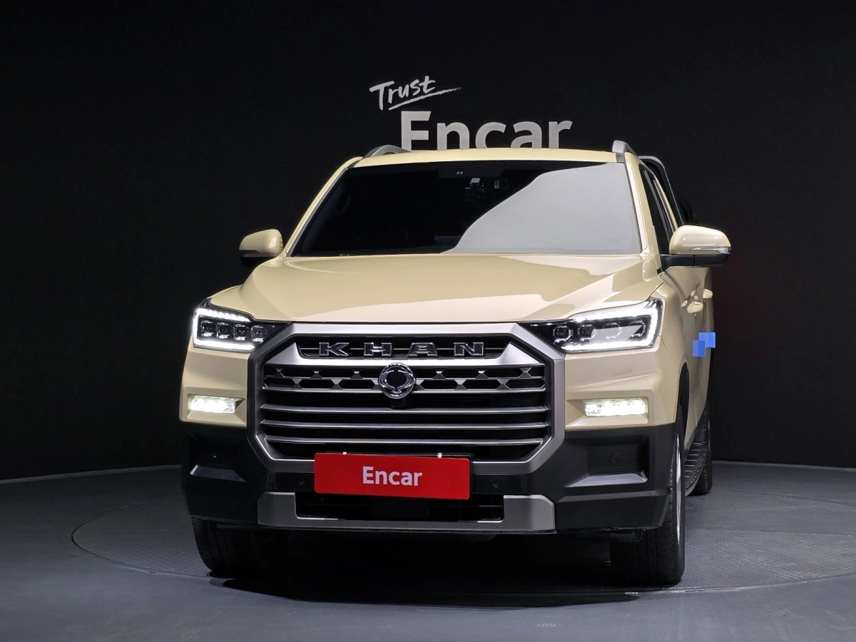 SSANGYONG REXTON SPORTS CAR