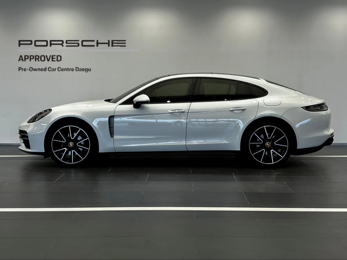 PORSCHE PANAMERA 971