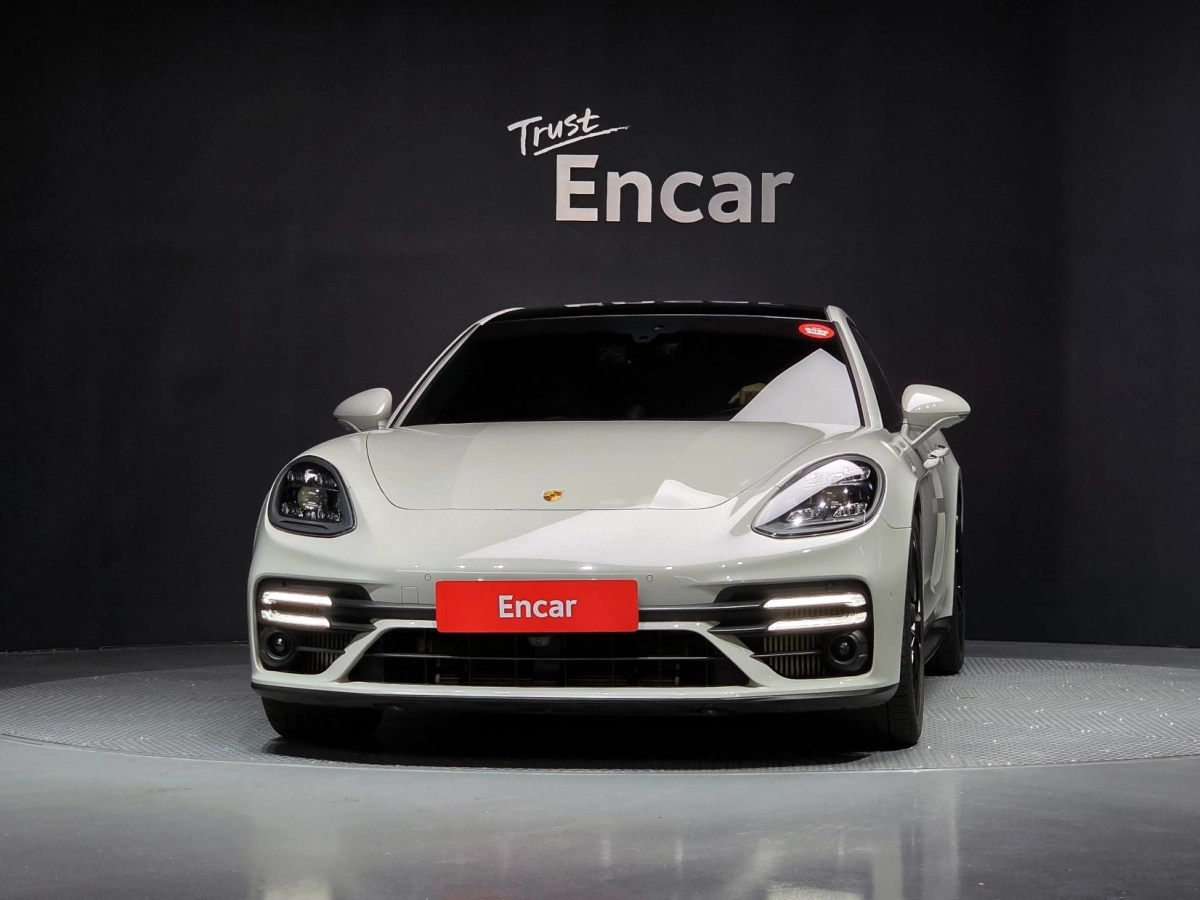 PORSCHE PANAMERA 971