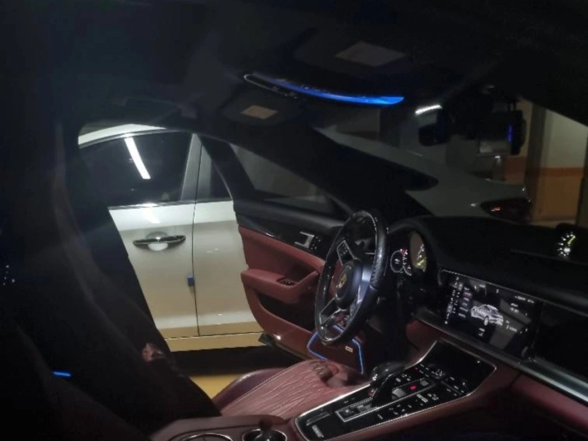 PORSCHE PANAMERA 971  2019