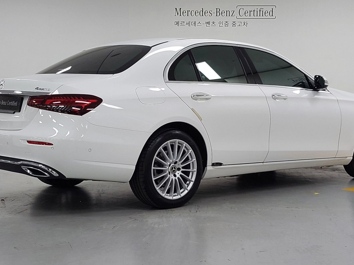 MERCEDES BENZ E-CLASS W213