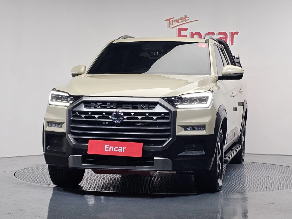 SSANGYONG REXTON SPORTS CAR