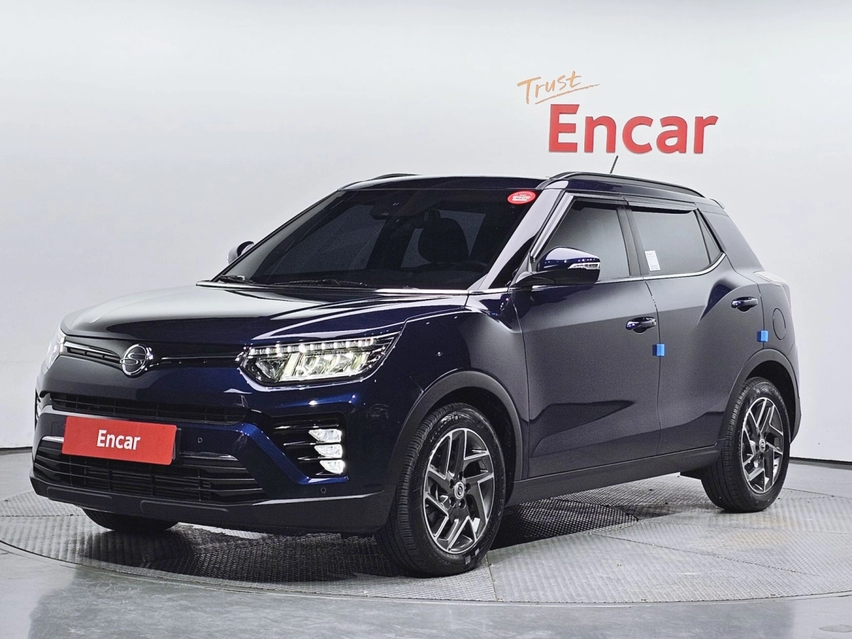 SSANGYONG TIVOLI VERY NEW