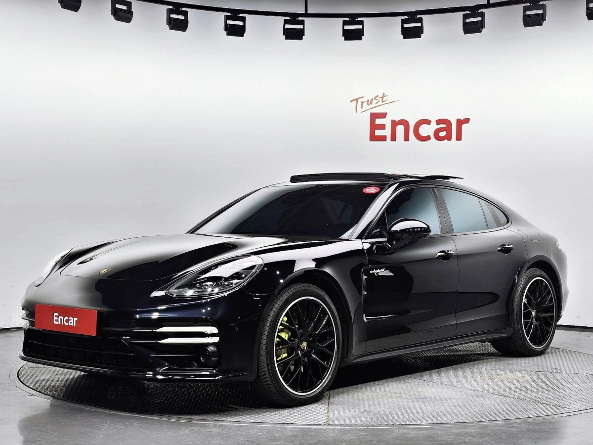 PORSCHE PANAMERA 971  2020