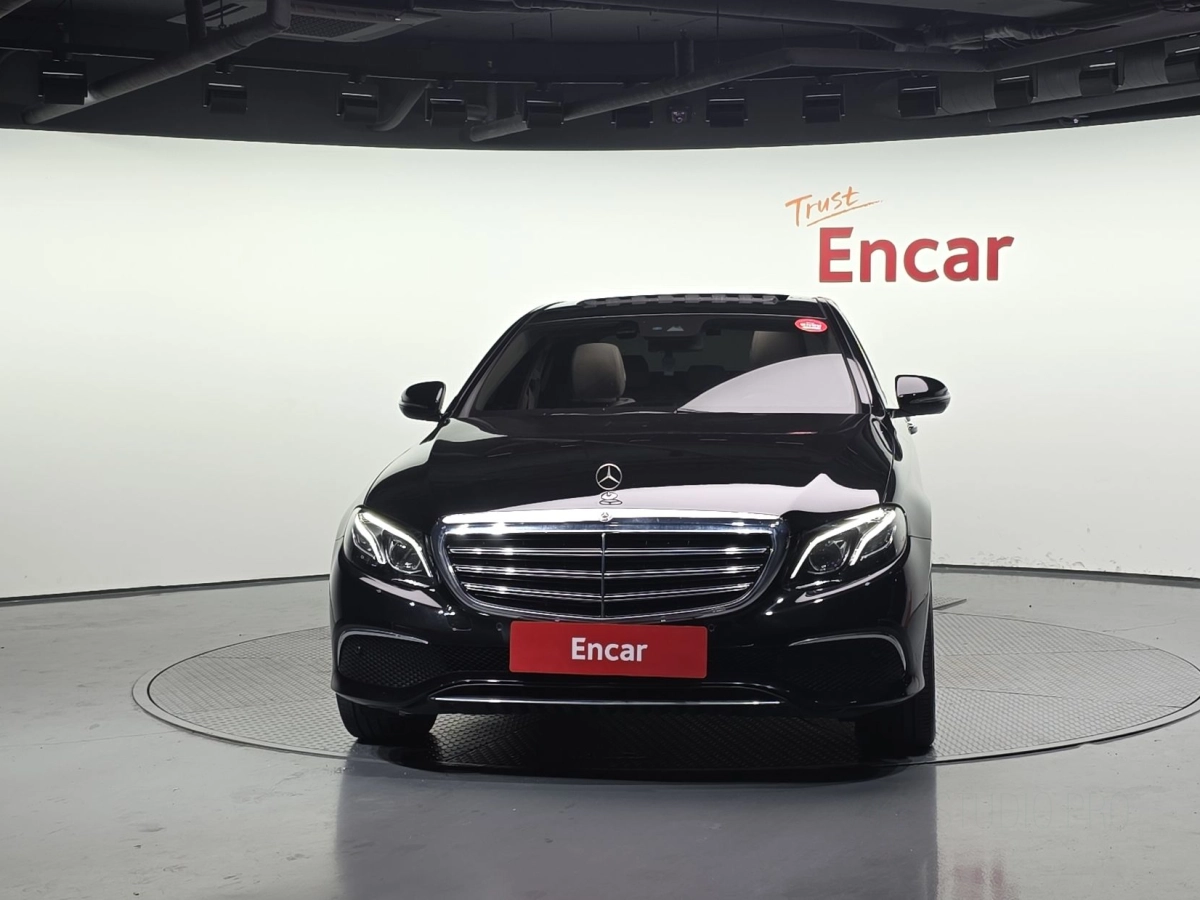 MERCEDES BENZ E-CLASS W213