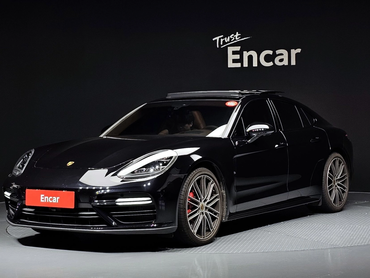 PORSCHE PANAMERA 971