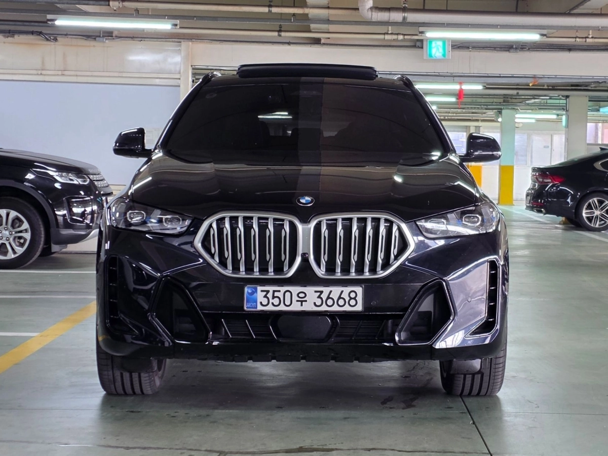 BMW X6 G06