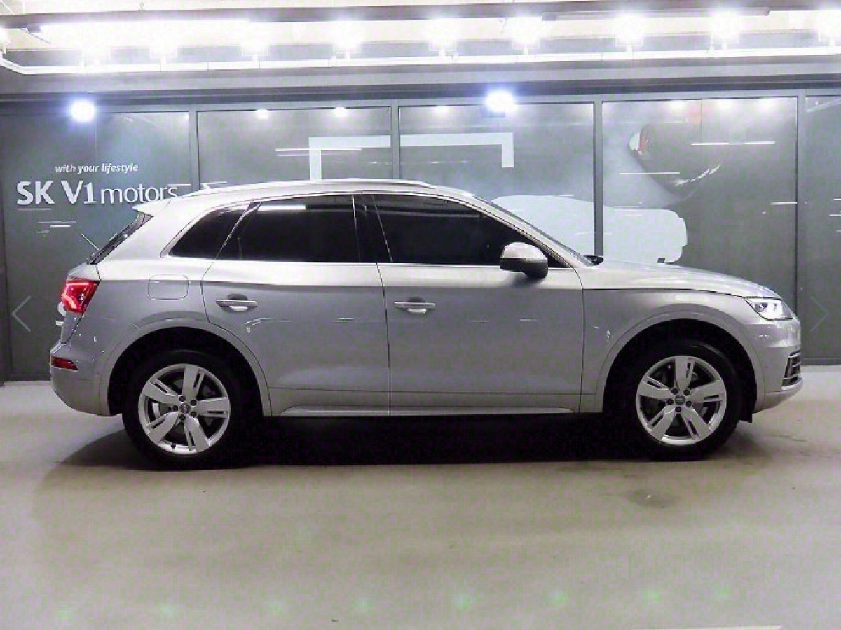 AUDI Q5 FY