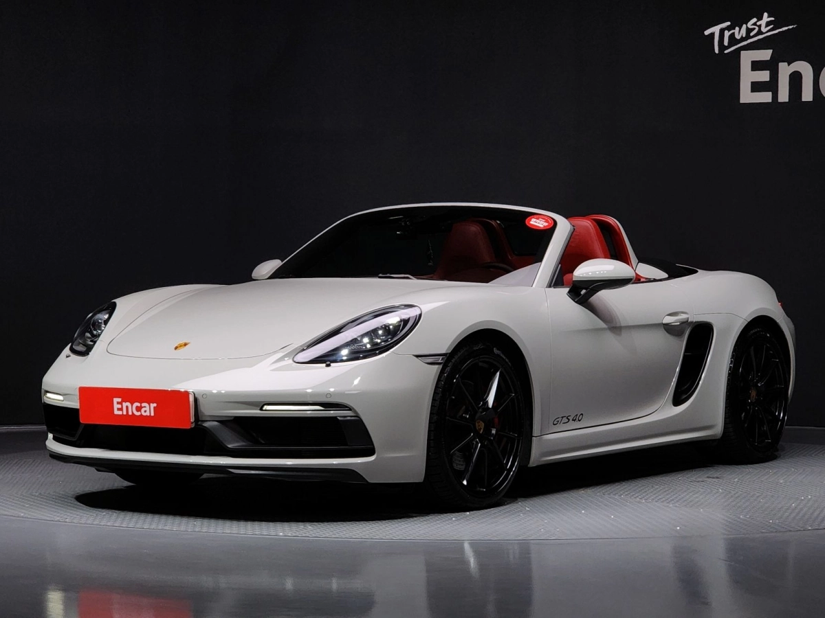 PORSCHE 718 BOXSTER