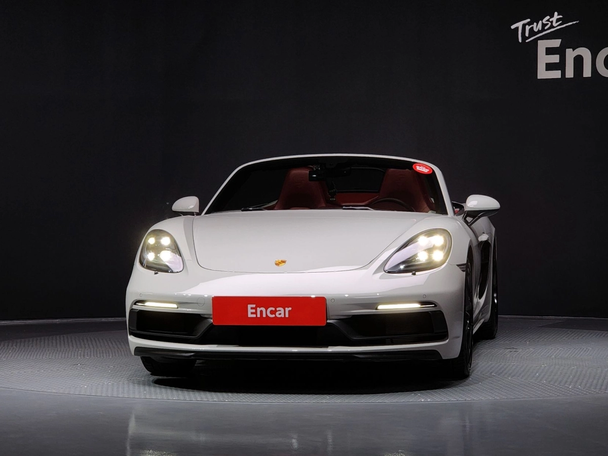 PORSCHE 718 BOXSTER