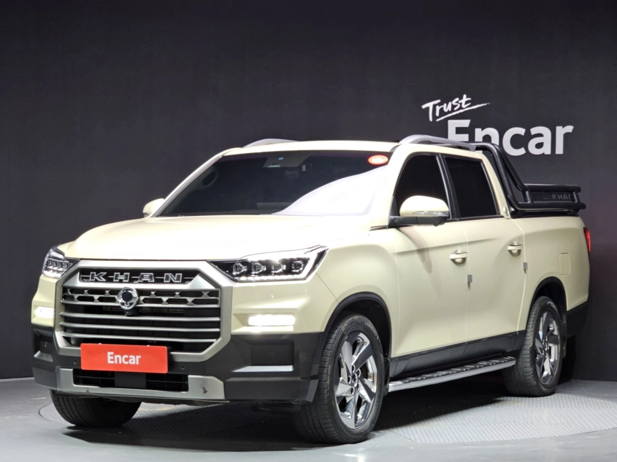 SSANGYONG REXTON SPORTS CAR