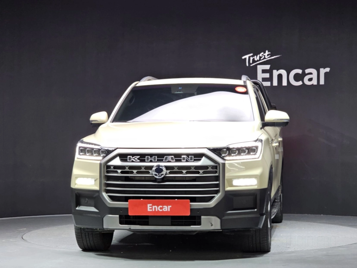 SSANGYONG REXTON SPORTS CAR