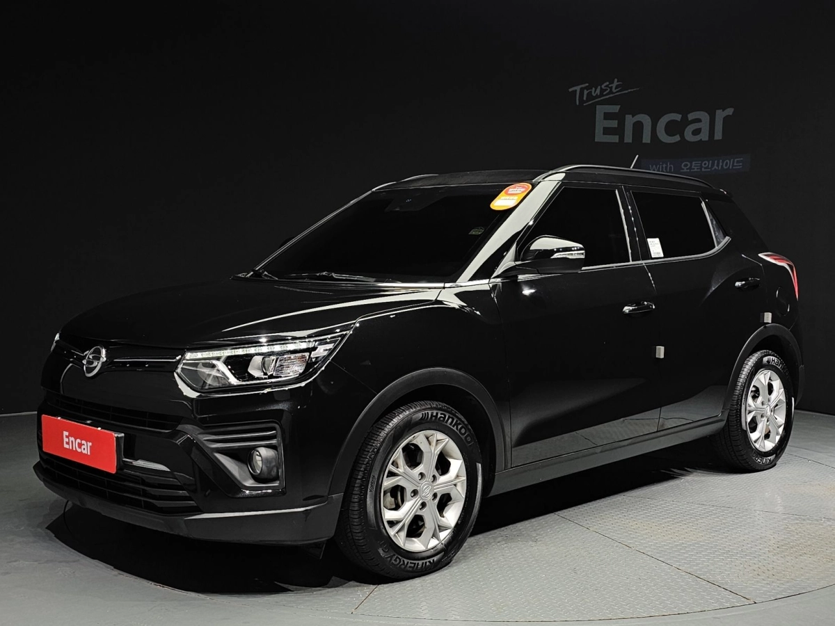 SSANGYONG TIVOLI VERY NEW