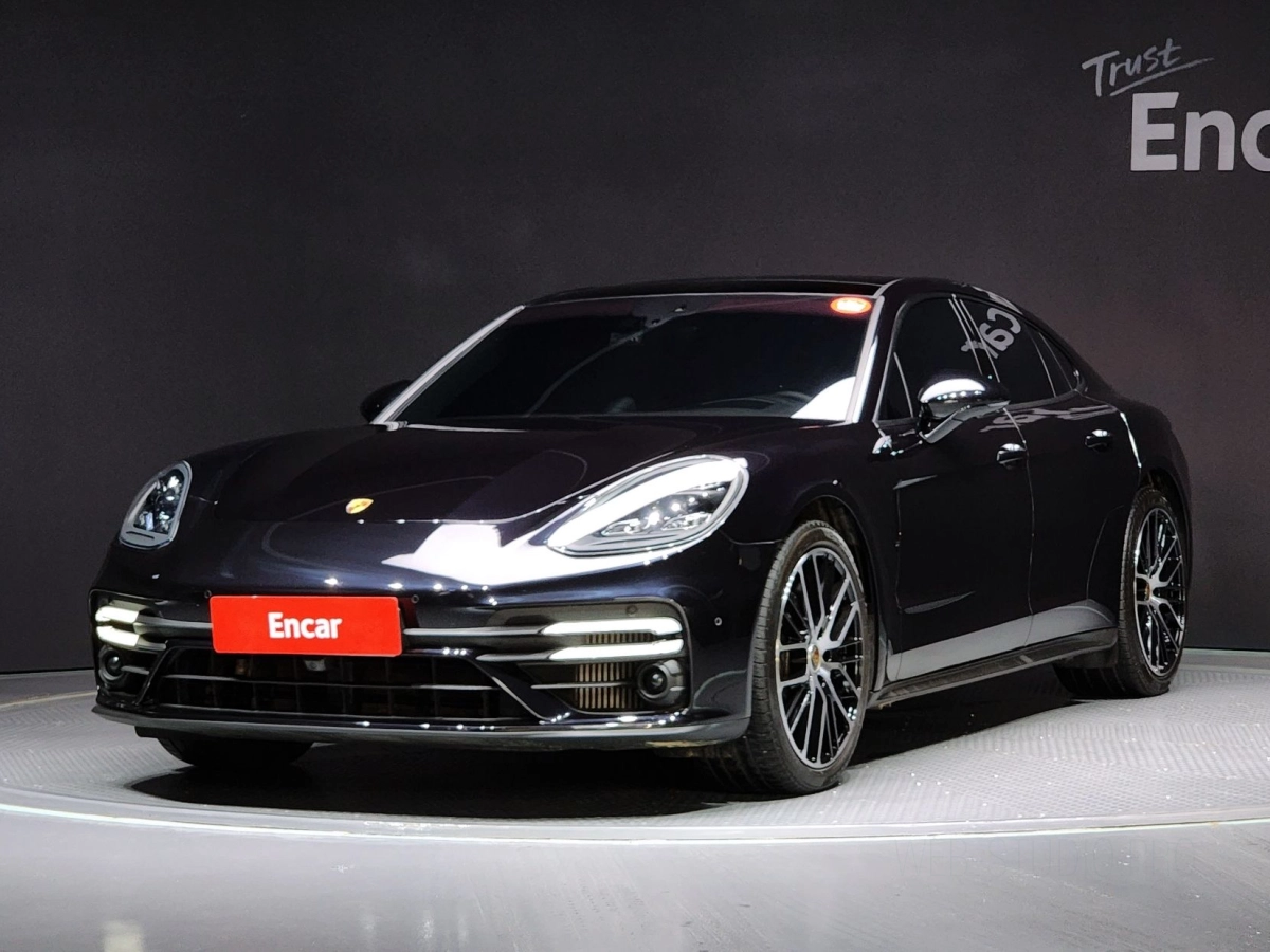 PORSCHE PANAMERA 971